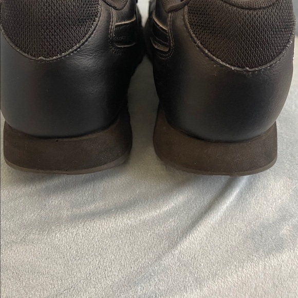 Reebok Classic Black Athletic Shoes - Picture 5 of 11